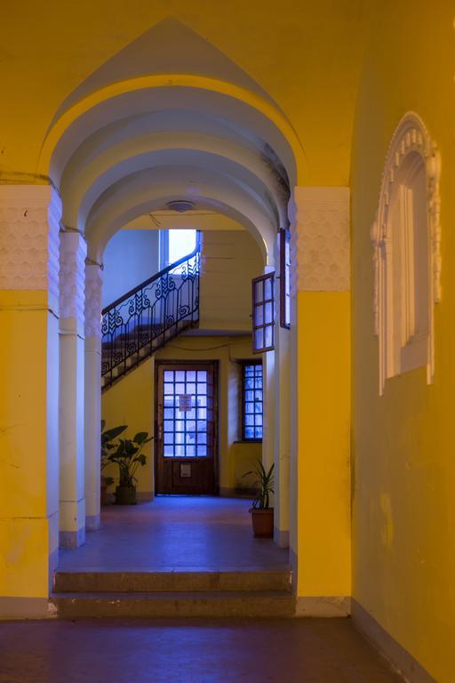 Downtown Studio Oradea Bagian luar foto