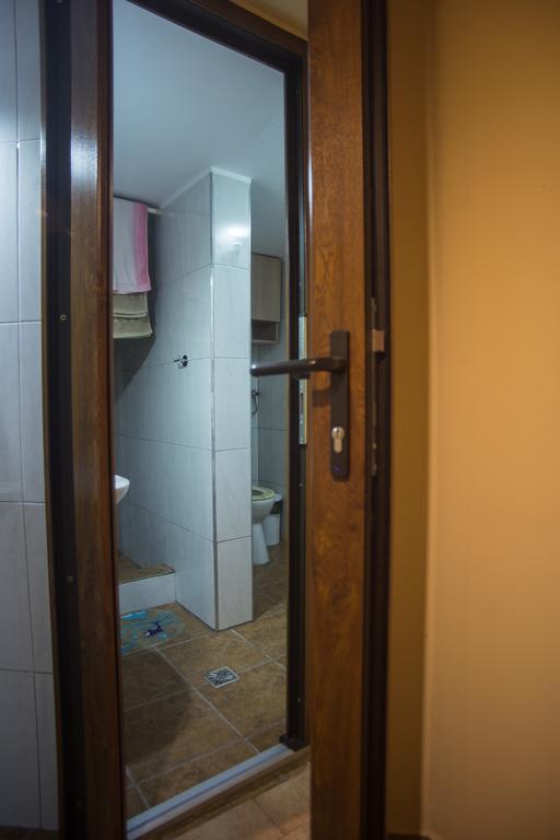 Downtown Studio Oradea Bagian luar foto